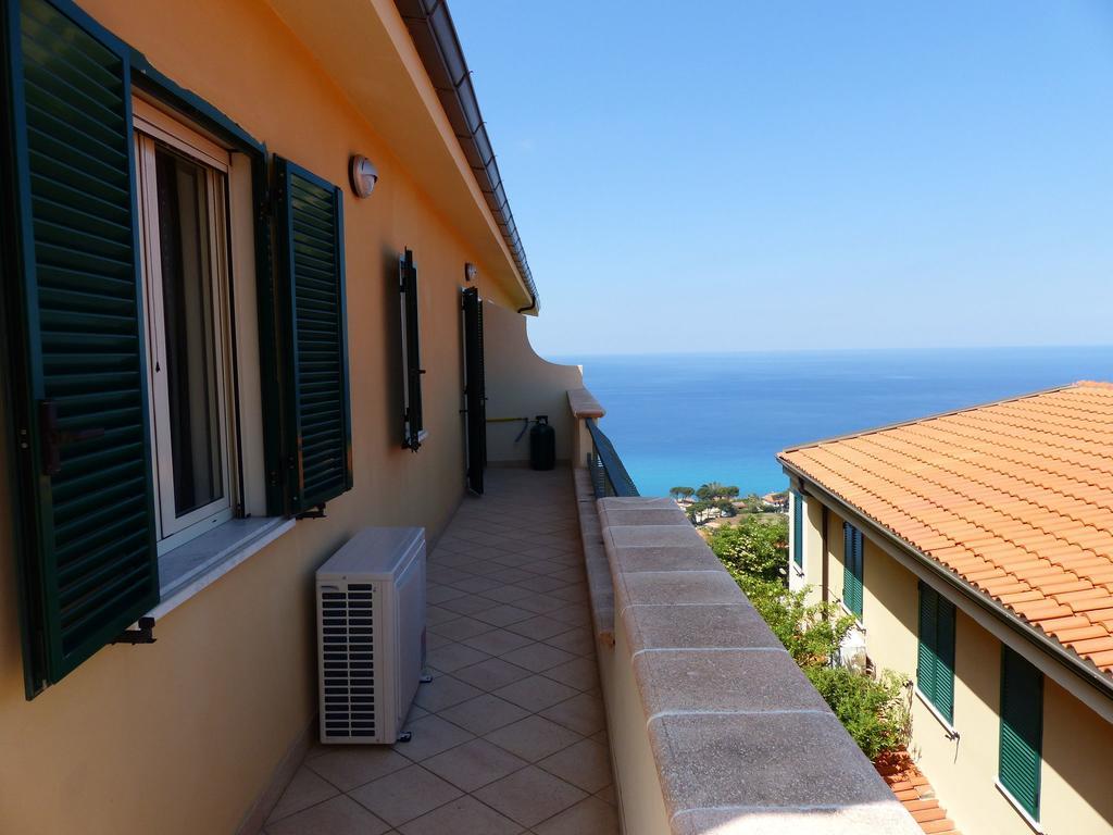 Chic Apartment In Parghelia Italy 외부 사진
