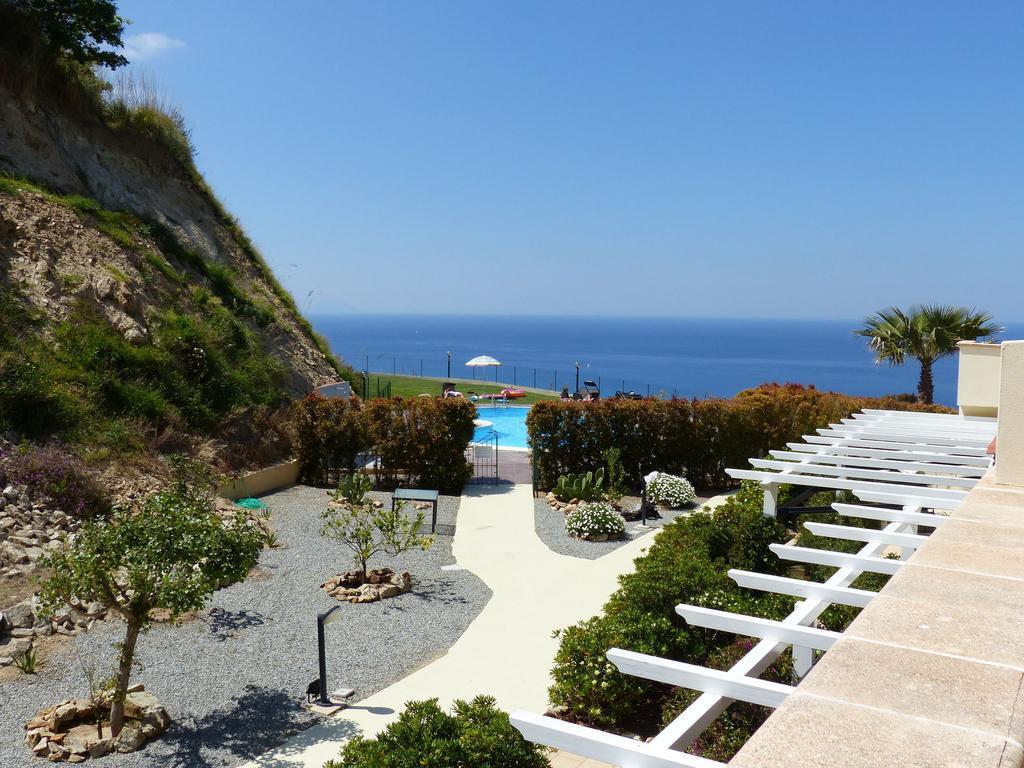 Chic Apartment In Parghelia Italy 외부 사진